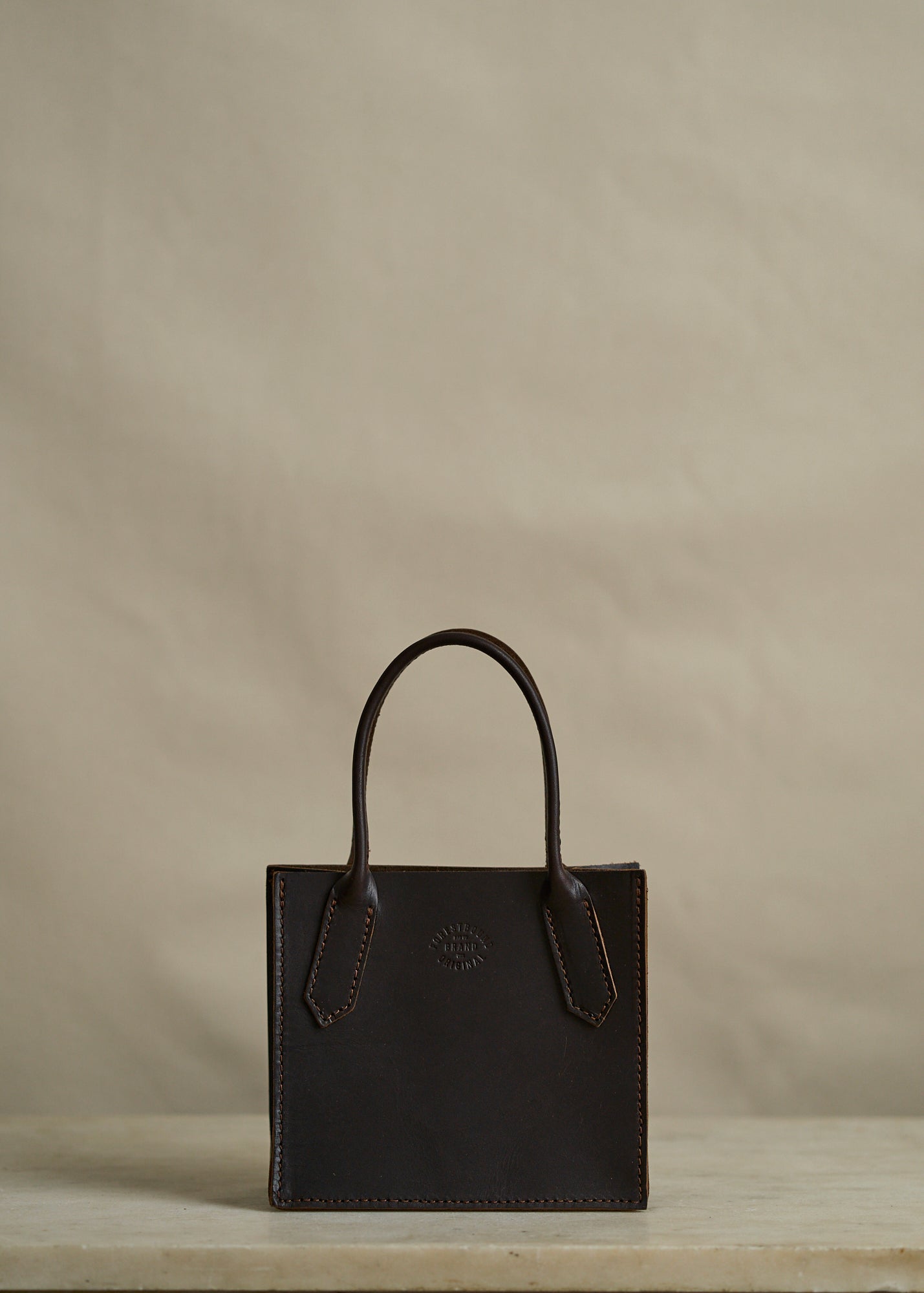 Bebe Dock Bag in Brown Latigo
