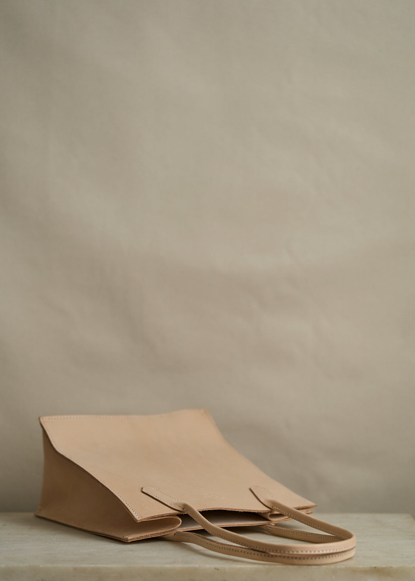 Standard Dock Bag in Natural Veg Tan