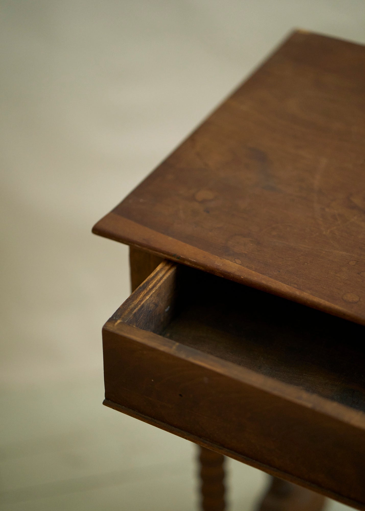 Antique Wood Accent Table with Bobbin Legs
