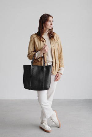 Lotuff leather 2025 tote