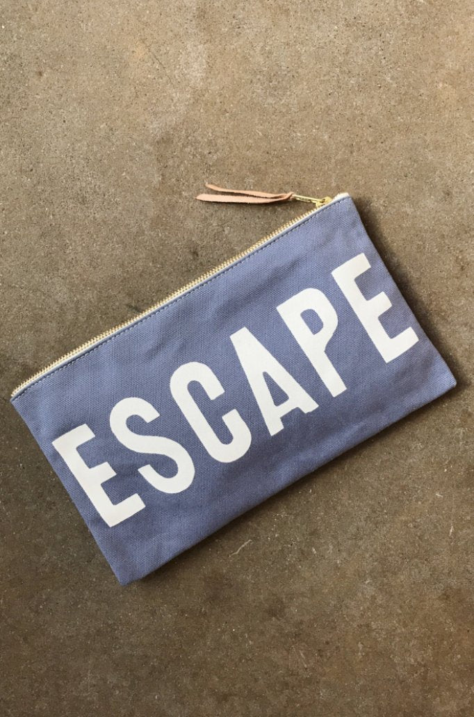 ESCAPE Travel Clutch in Summer Sky