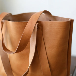 Simple Leather Tote
