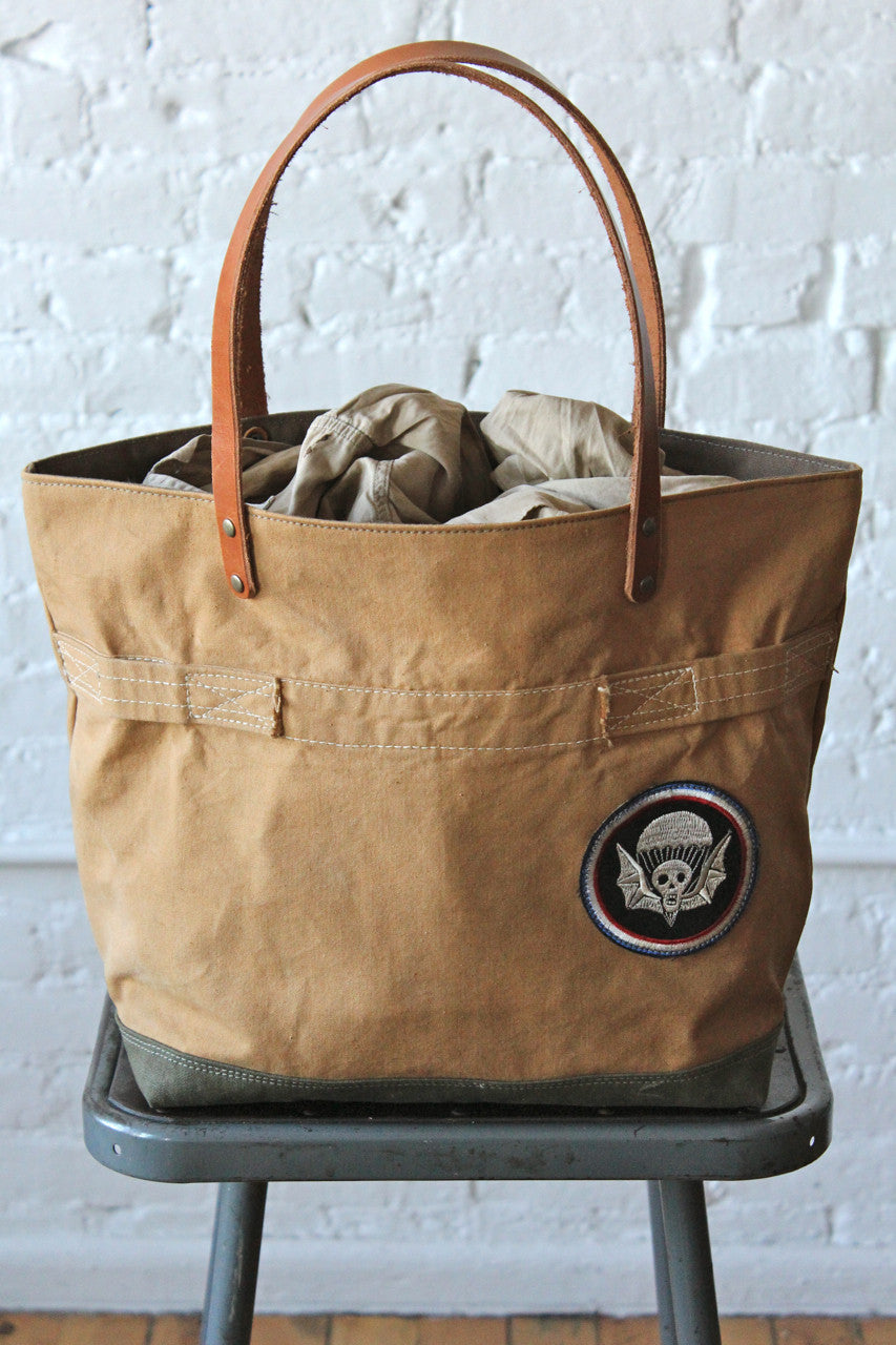 WWII era US Military Canvas Tote Bag w/ Vietnam era Patch