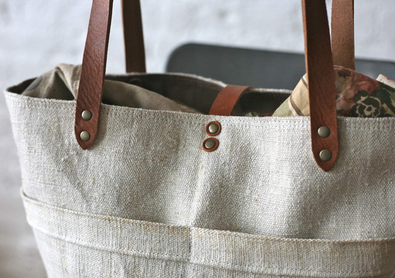 1930s era Linen Carryall