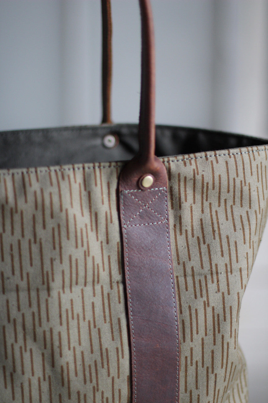 1950's era Rain Pattern Camo Carryall