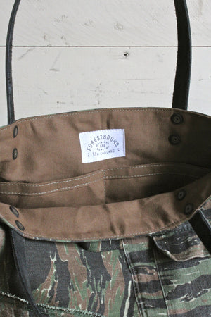 1950's era Camp Camo & Leather Carryall