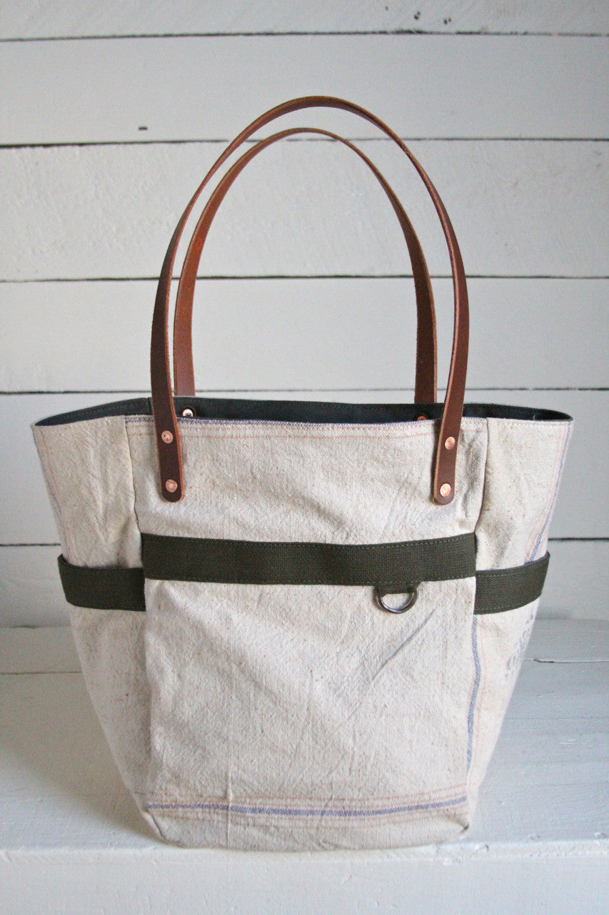 1940's era Feed Sack Pocket Tote Bag