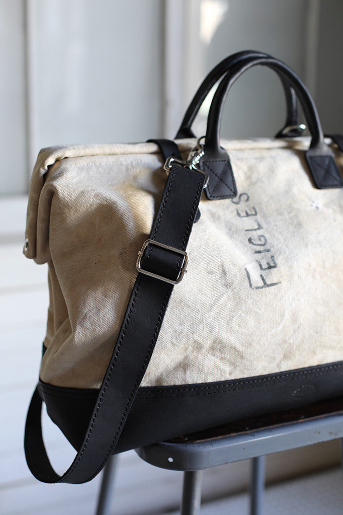 WWII era USN Canvas Traveler