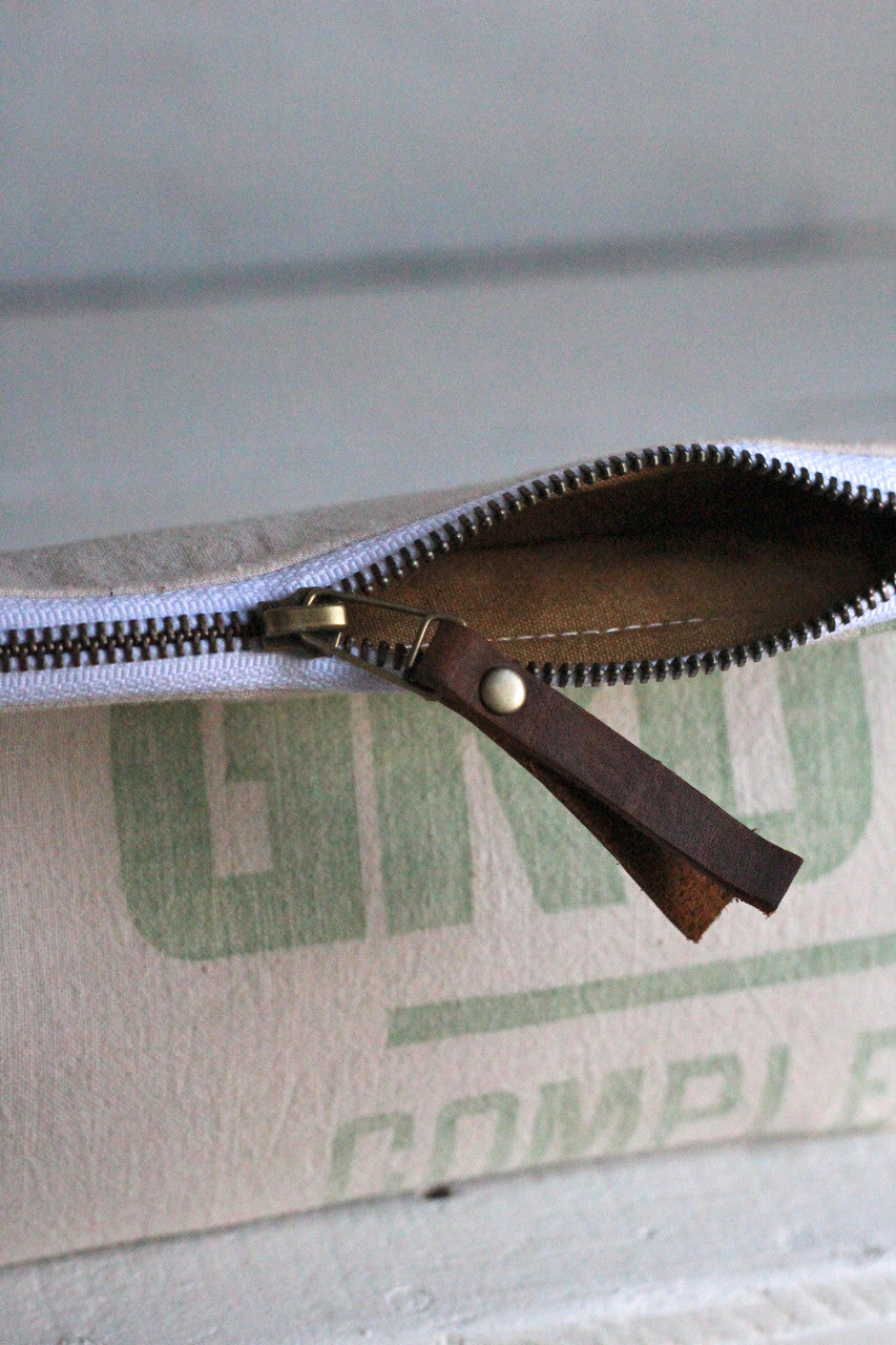 1950's era Feed Sack Utility Pouch