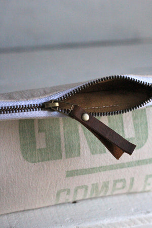 1950's era Feed Sack Utility Pouch