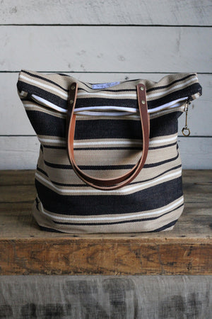 The Rambler Tote / Woven Stripe