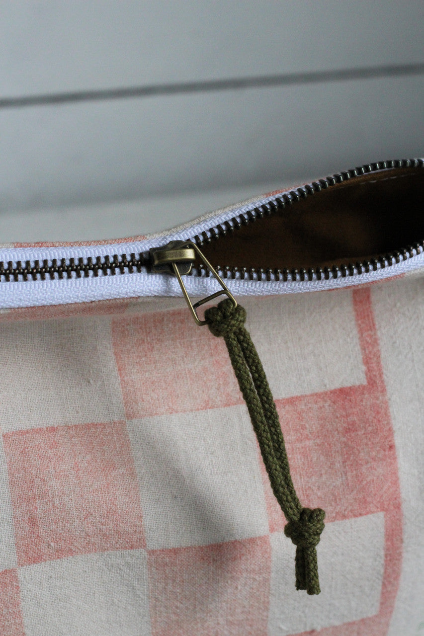 1950's era Farm Feedsack Utility Pouch