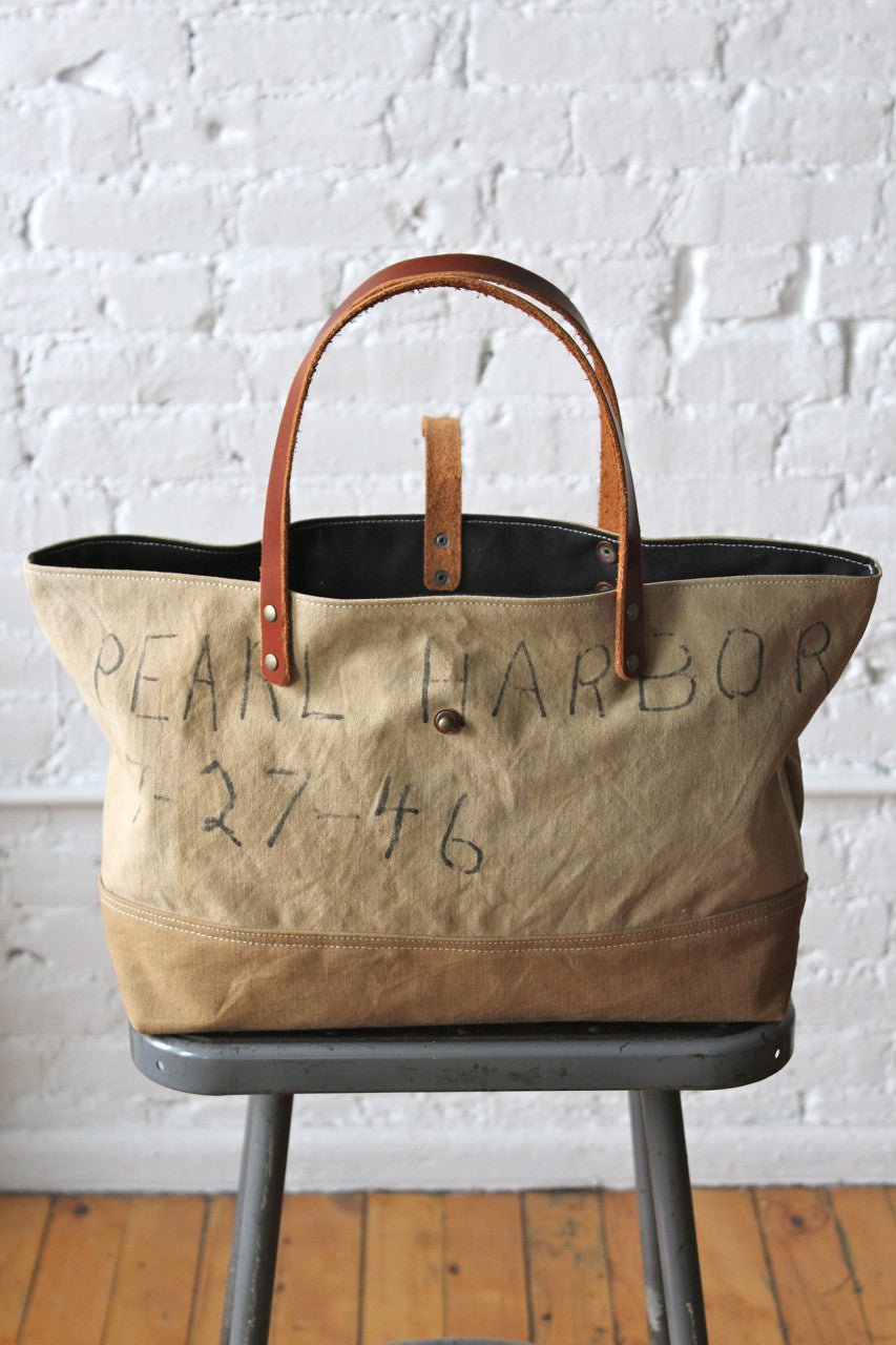 1940's era Pearl Harbor Carryall