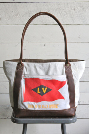 1950's era Lehigh Valley Railroad Carryall