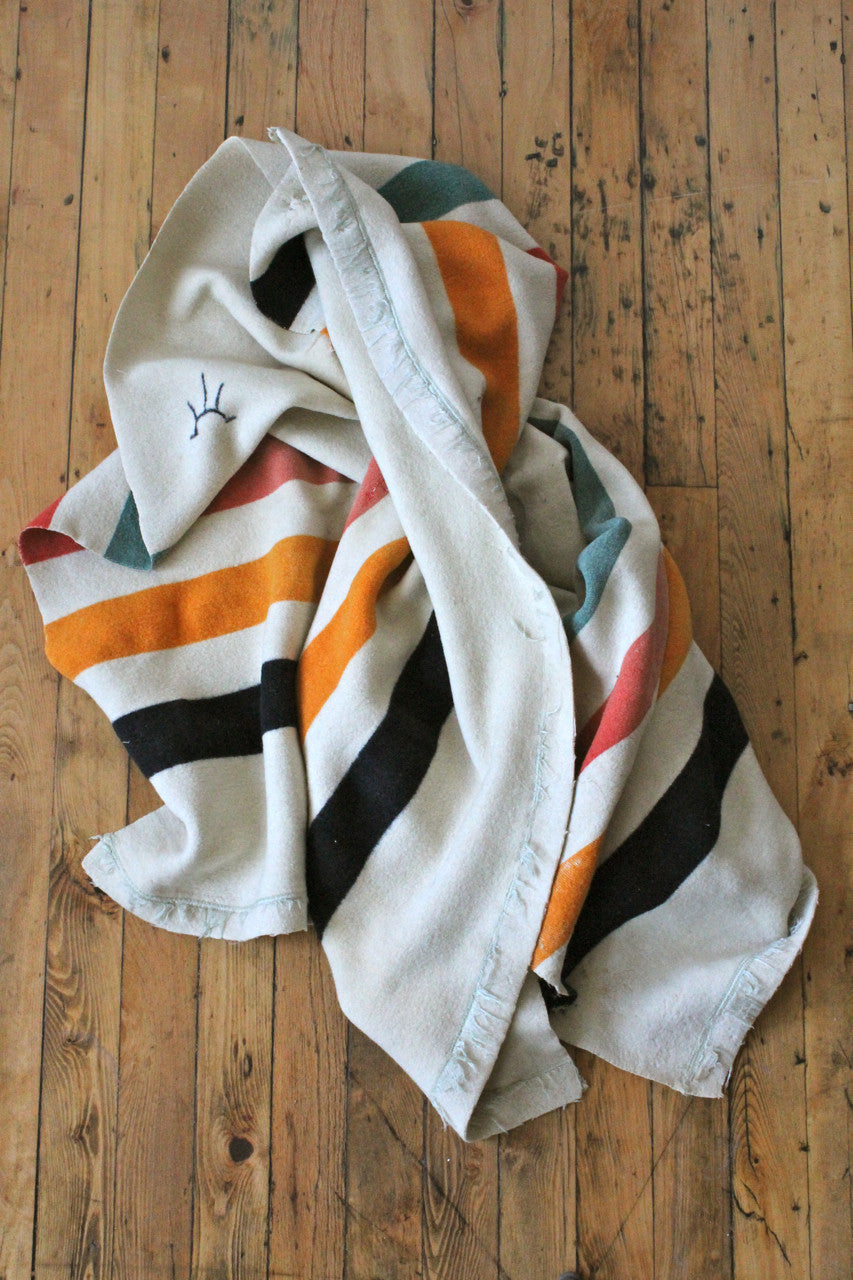 Baron Woolen Mills Rising Sun Blanket